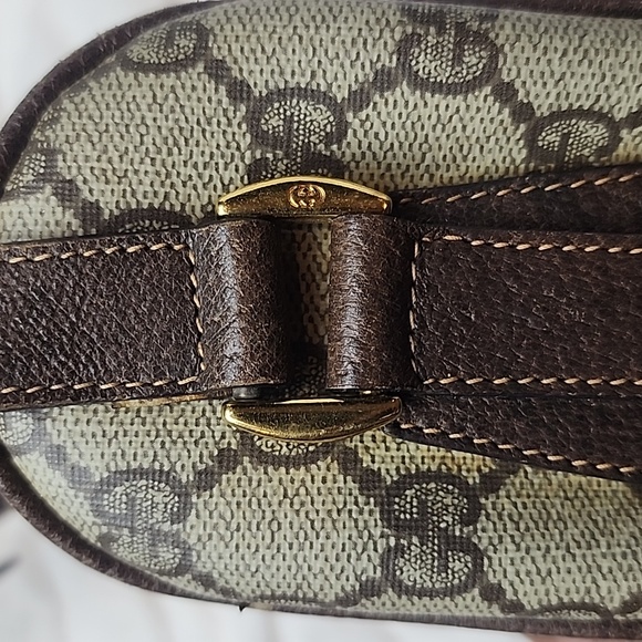 Vintage Gucci Sherry Line Crossbody - Picture 9 of 10